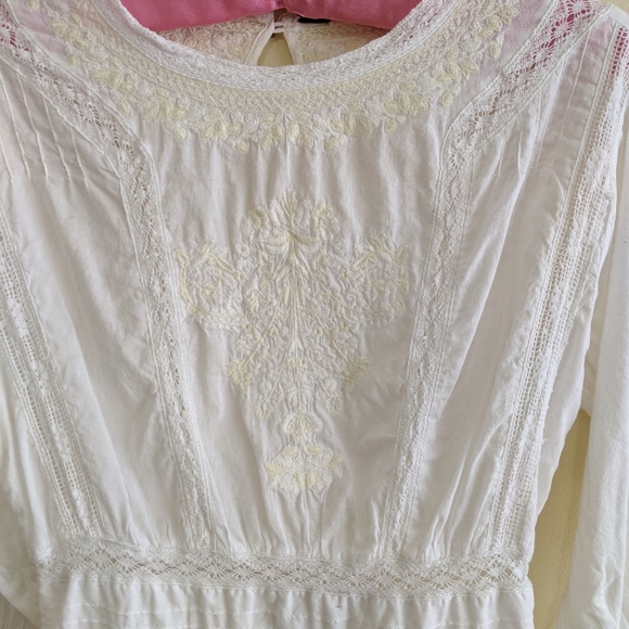 Dress - Picture 3 of 9